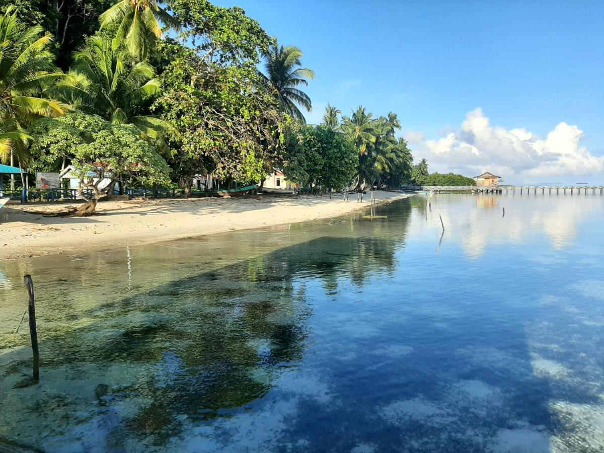 Frances Homestay - Raja Ampat Pulau Mansuar Екстер'єр фото