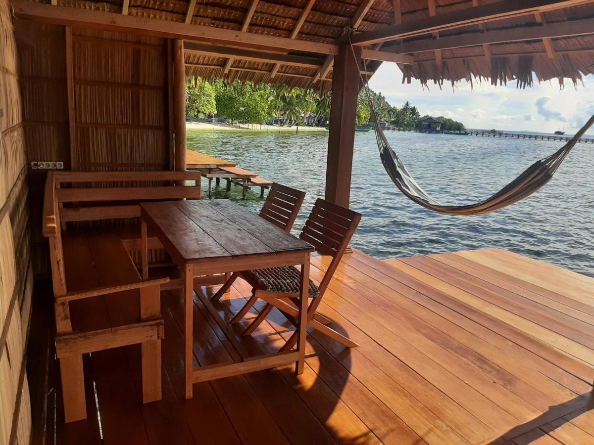 Frances Homestay - Raja Ampat Pulau Mansuar Екстер'єр фото