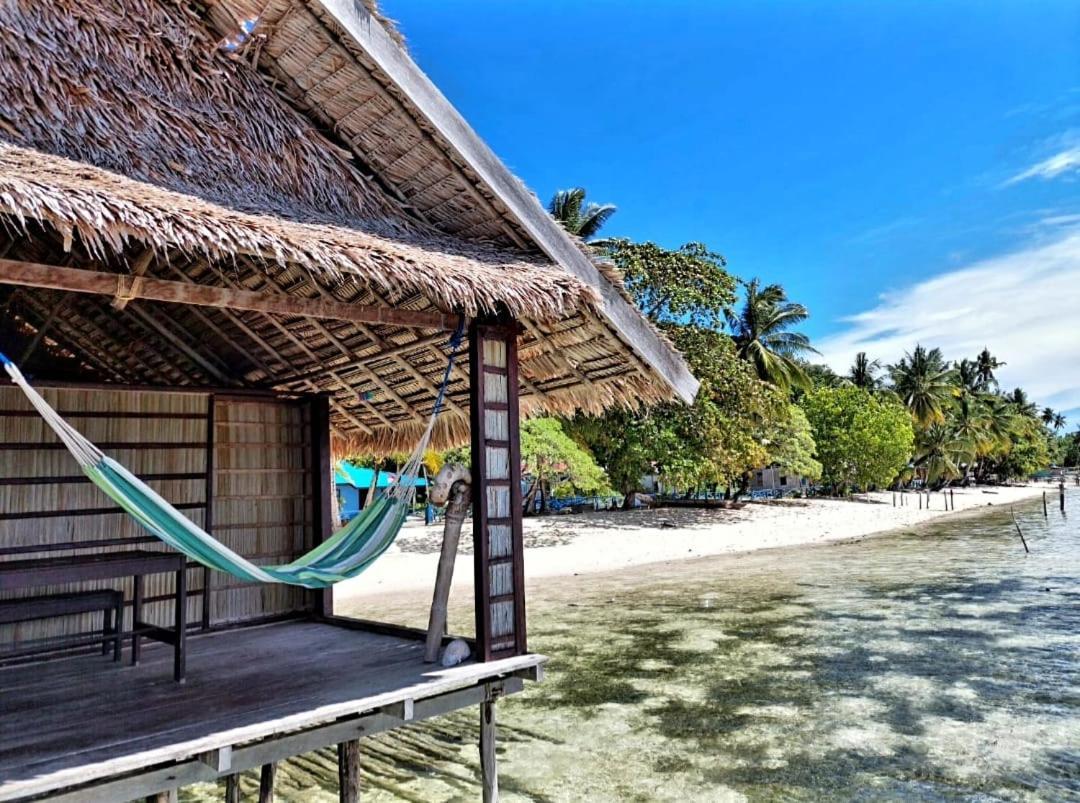 Frances Homestay - Raja Ampat Pulau Mansuar Екстер'єр фото